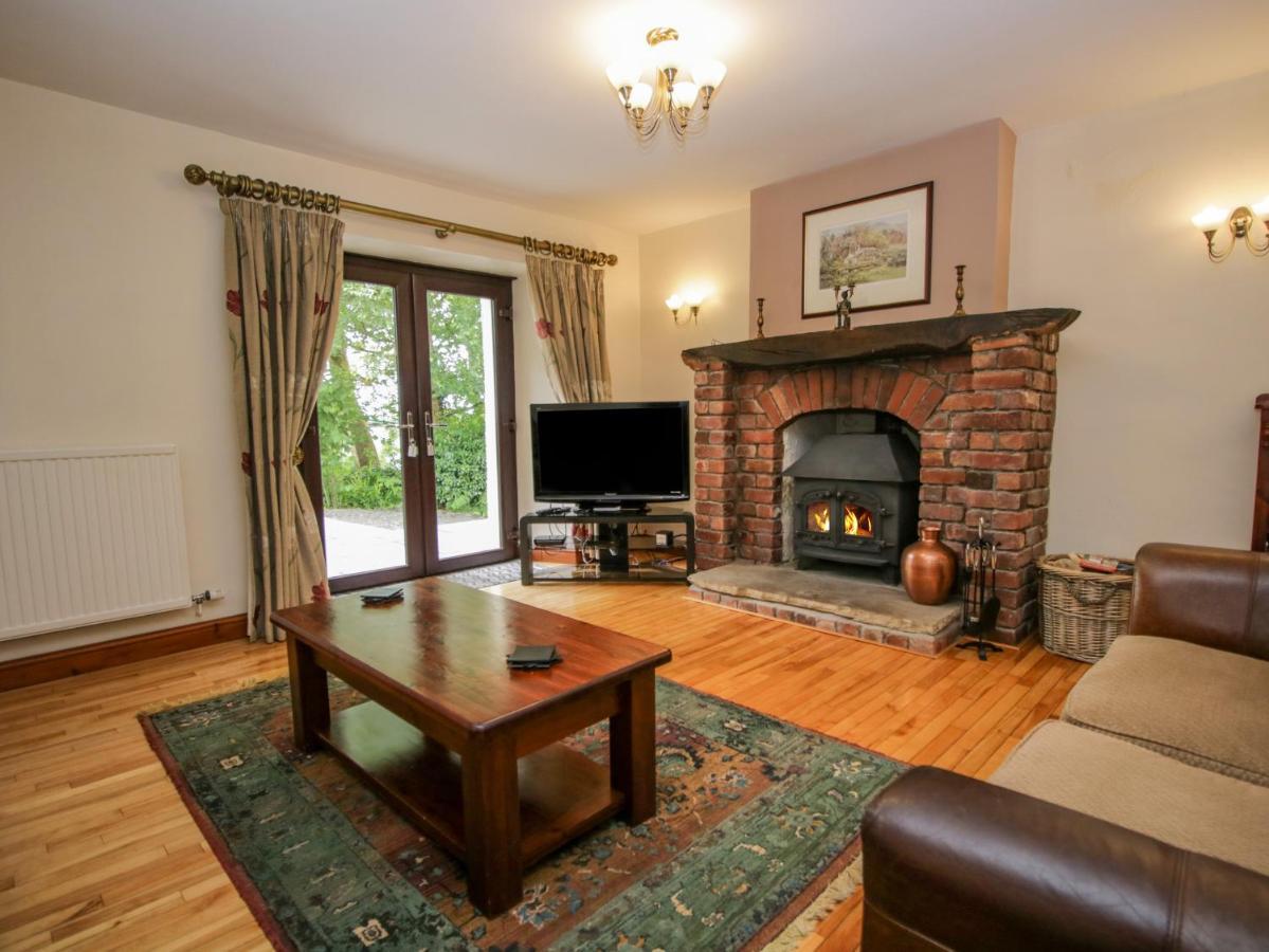 Ewedale Farm Villa Ulverston Eksteriør billede