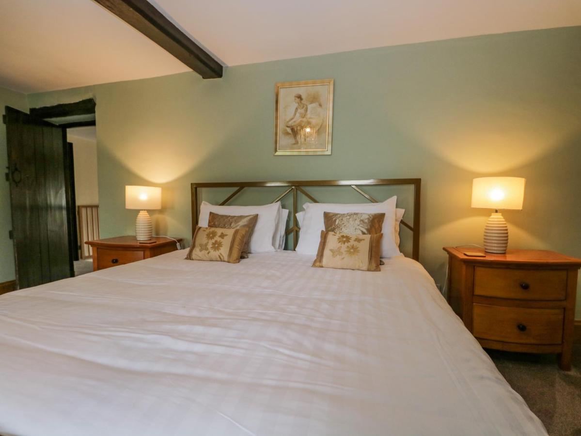 Ewedale Farm Villa Ulverston Eksteriør billede