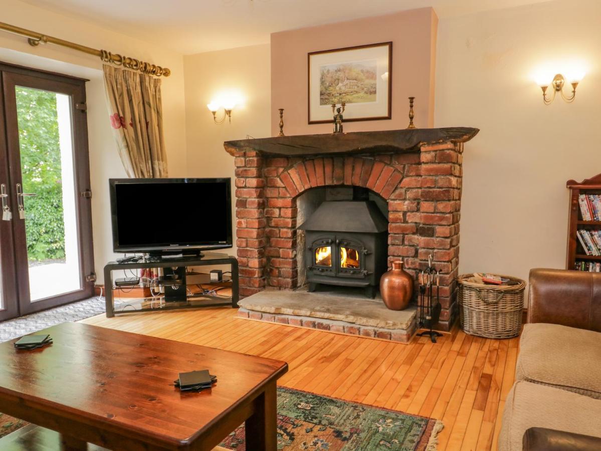 Ewedale Farm Villa Ulverston Eksteriør billede