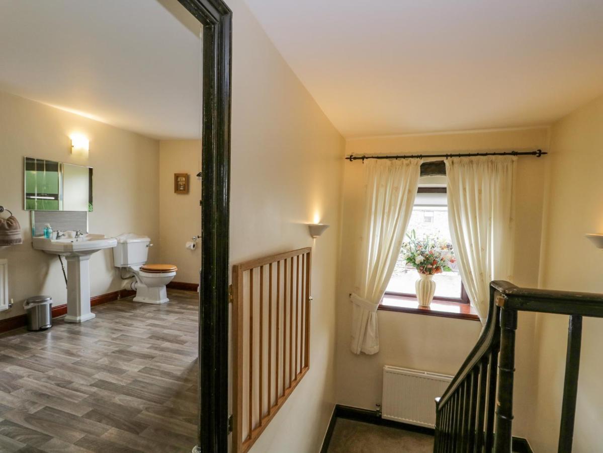 Ewedale Farm Villa Ulverston Eksteriør billede