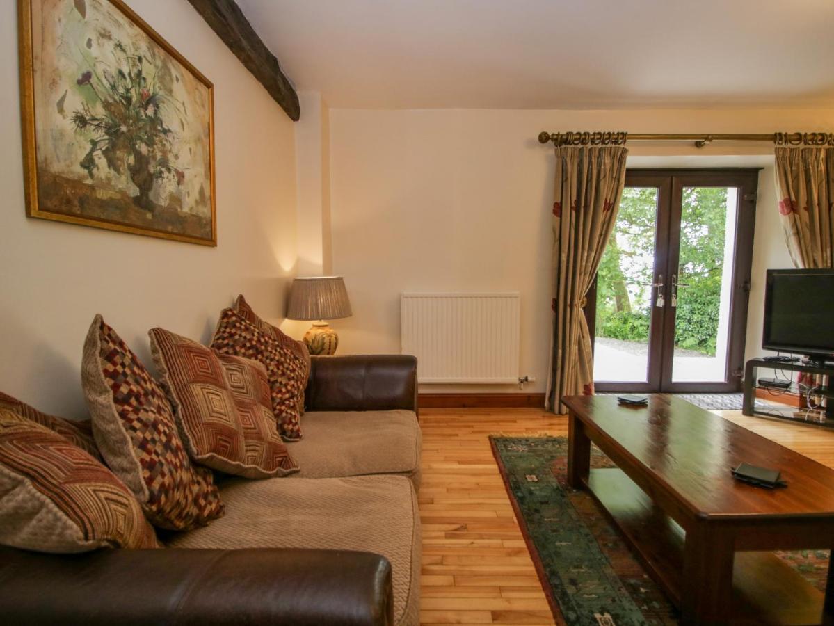 Ewedale Farm Villa Ulverston Eksteriør billede