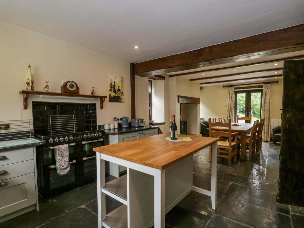 Ewedale Farm Villa Ulverston Eksteriør billede